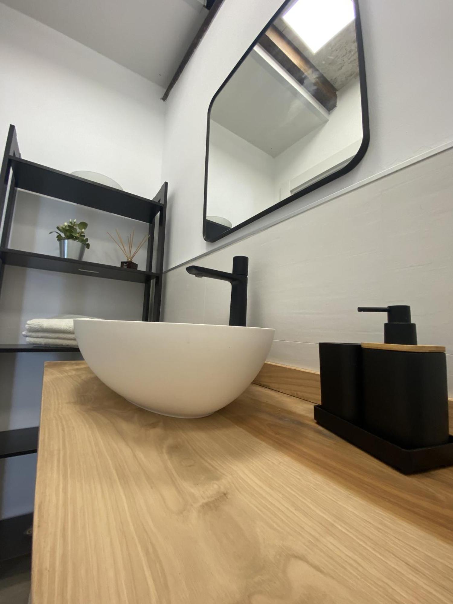 La Casa Del Barbero Villa Torrelavega Exteriör bild